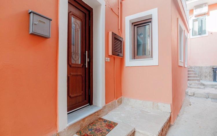 Apartment Onar