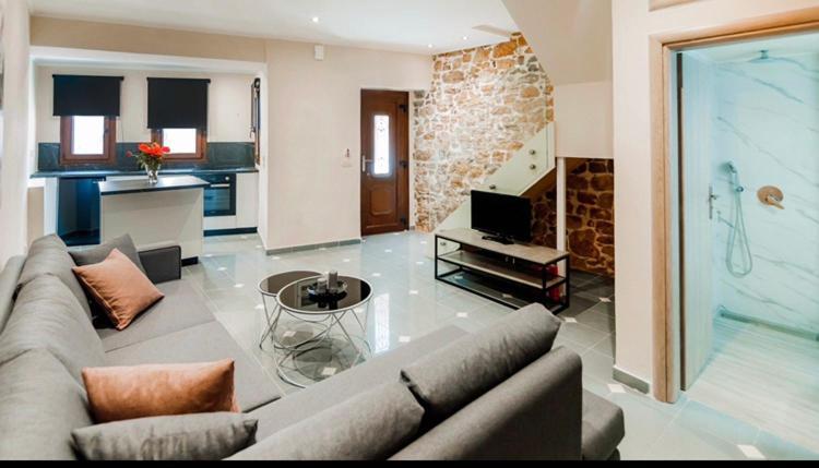 Apartment Onar *