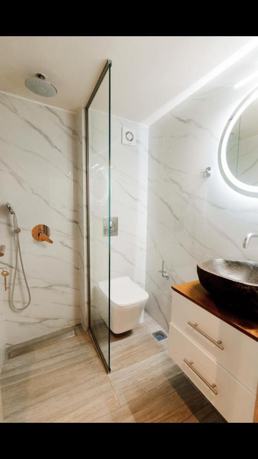 Onar Apartment